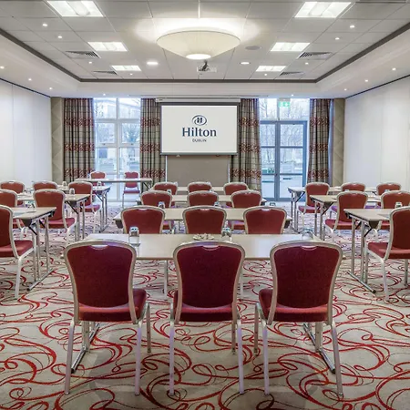 호텔 Hilton 4*