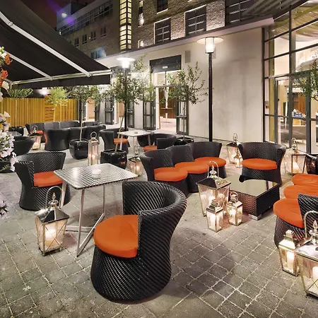 호텔 Hilton 4*