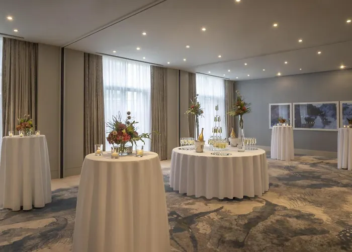 酒店 都柏林希尔顿酒店 4*