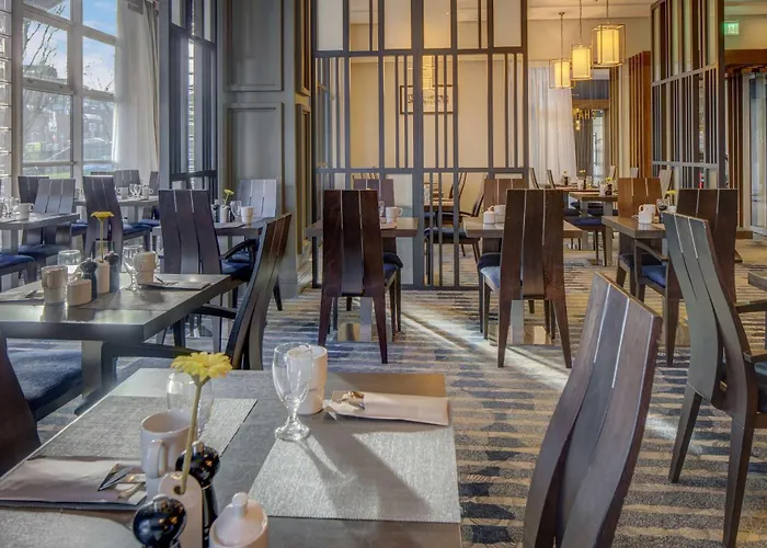 Отель Hilton 4*