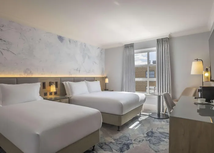 Hilton Отель 4*